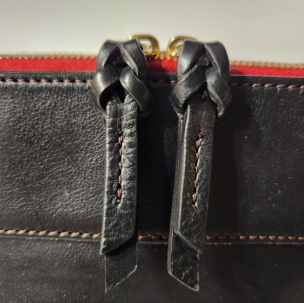 Dooney & Bourke Florentine Cameron Black Vacchetta Leather Crossbody Bag EUC!!